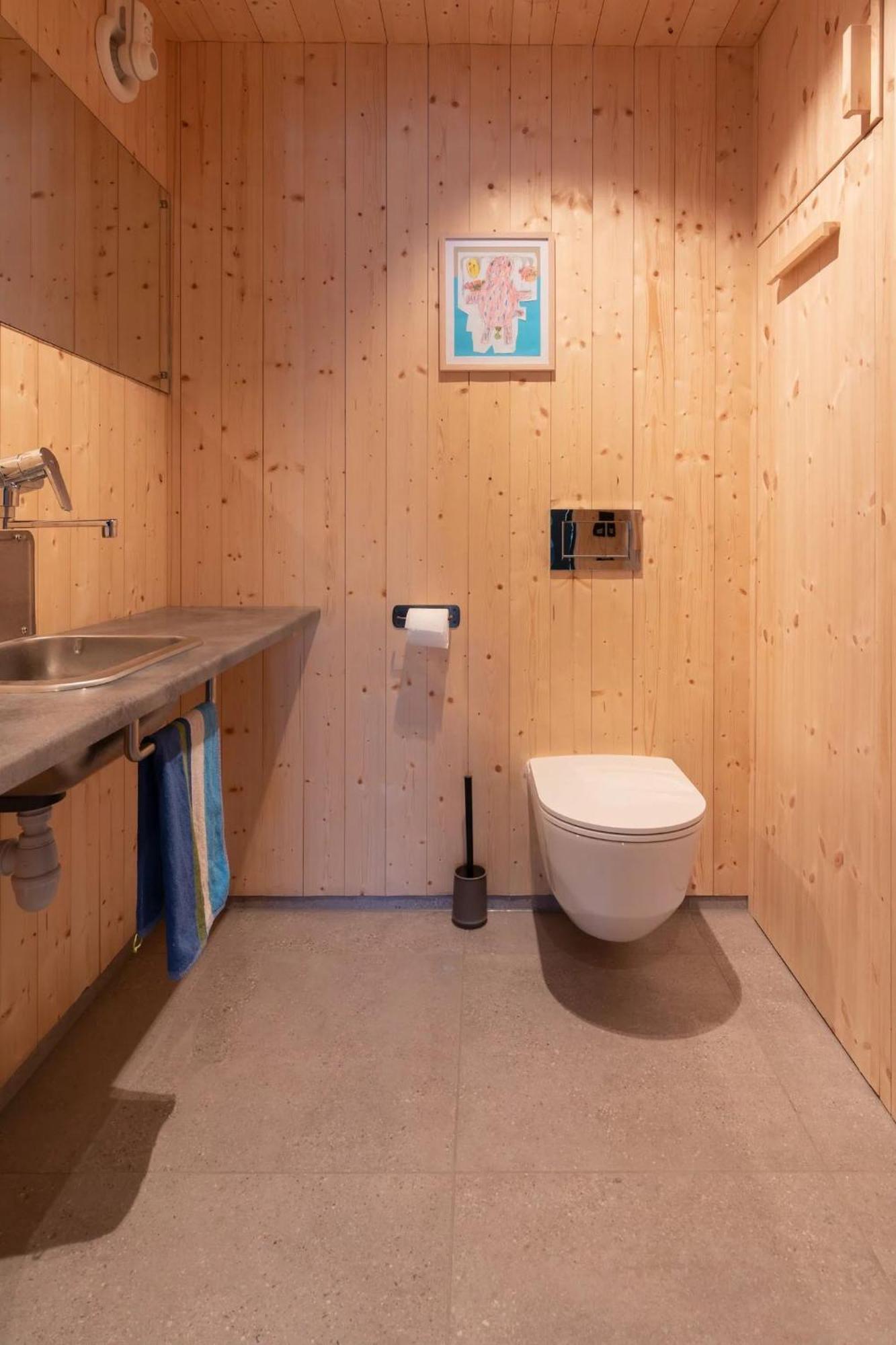 Minkfarmen, Spacious Seaside Cabin With Scenic View Ramberg Exteriér fotografie