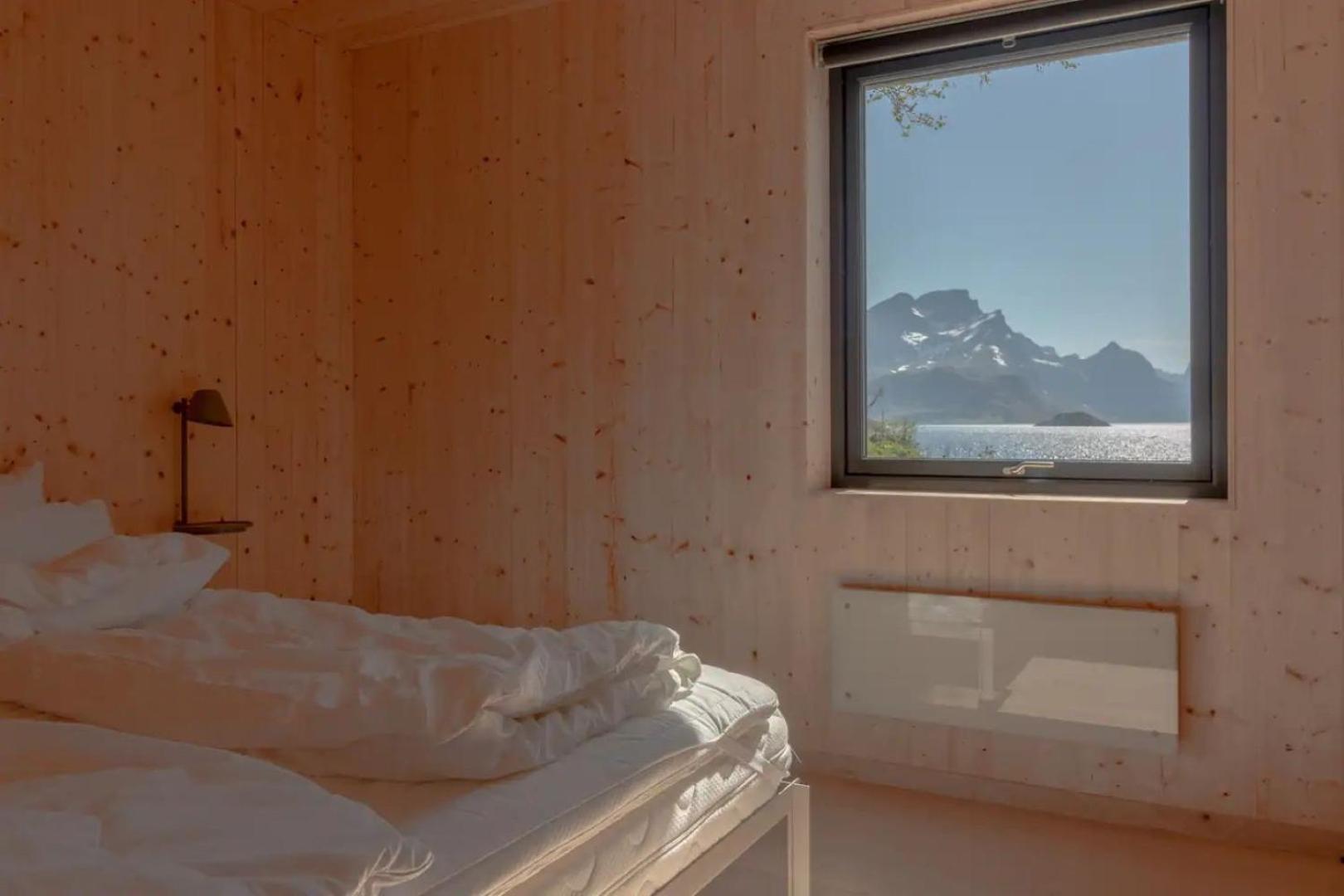 Minkfarmen, Spacious Seaside Cabin With Scenic View Ramberg Exteriér fotografie