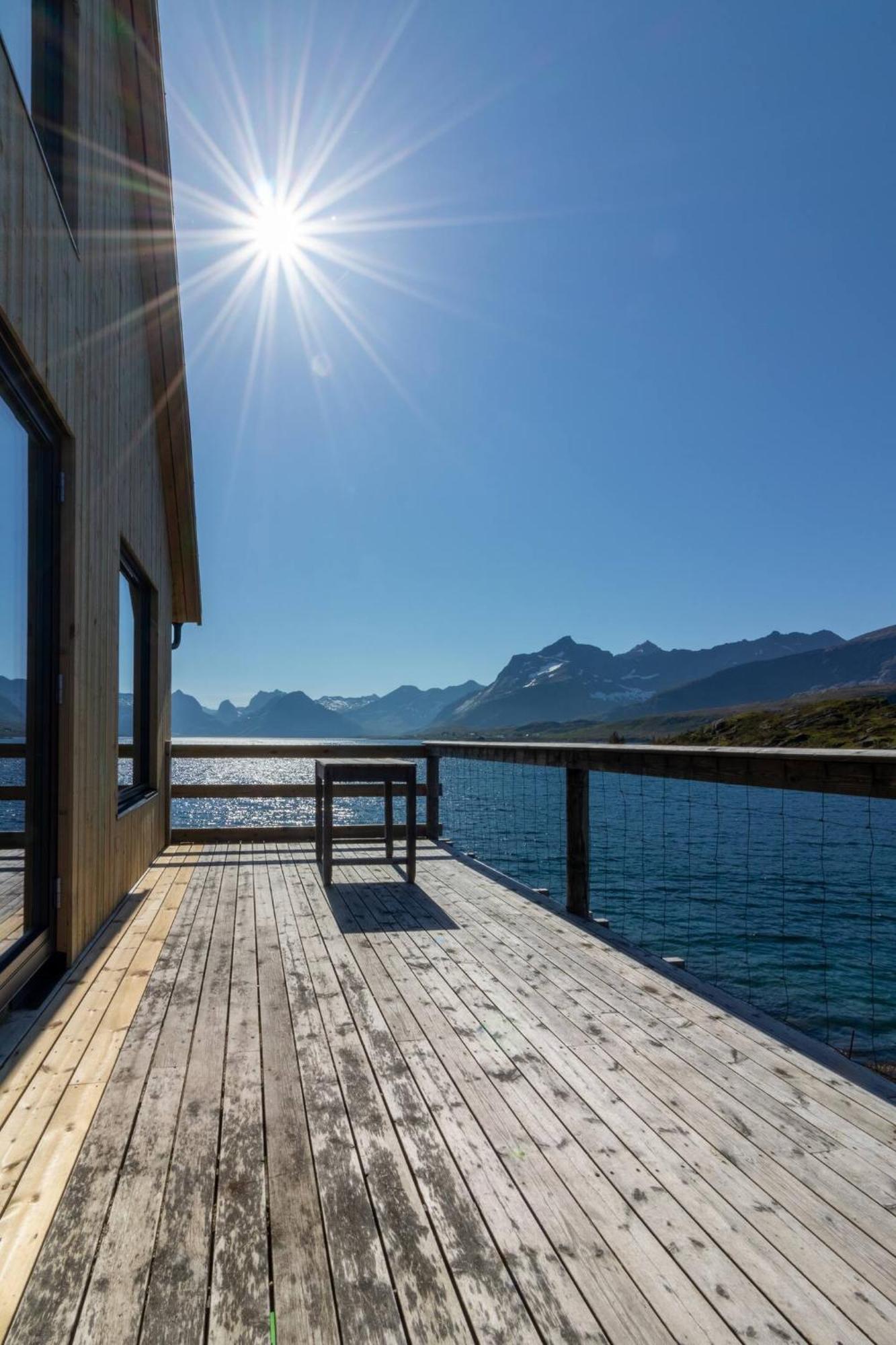 Minkfarmen, Spacious Seaside Cabin With Scenic View Ramberg Exteriér fotografie